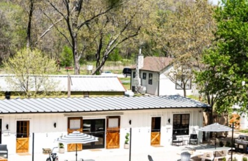 Bella Vista House | Stables at Fox Hill Farm - Eastender