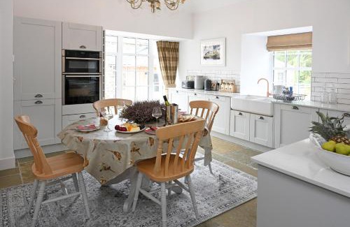 Murthly House | Stables Cottage