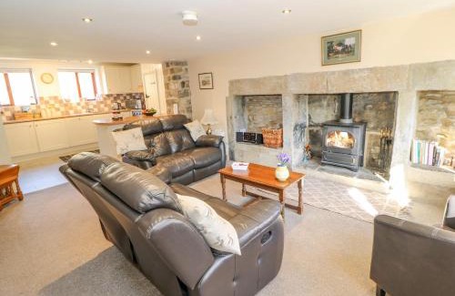 Todmorden House | Stables Cottage
