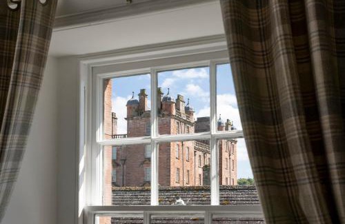 Thornhill Apartment | Stableyard Apartment: Drumlanrig Castle