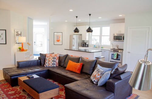 Jefferson Park Avenue House | Stadium Cottage | Beautiful Home Steps Away From Scott's Stadium/UVA Grounds