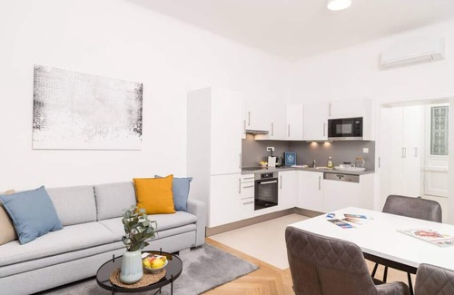 Vienna Apartment | Stadlau Live Apartment top 11 + top 10