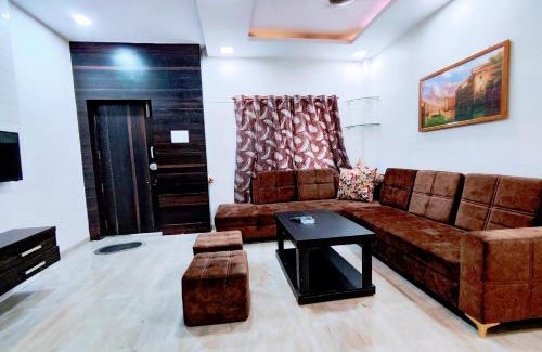 Rau Villa | Staeg Villa in the Center of the City 2BHK