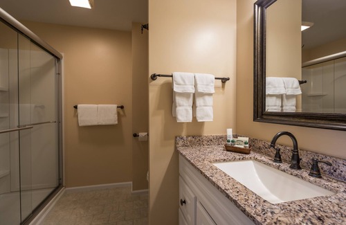 Bay View Hotel | Stafford's Bay View Inn