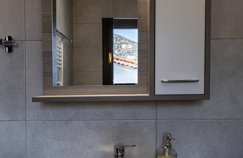 Volos House | Stagiates Guest House Room 1