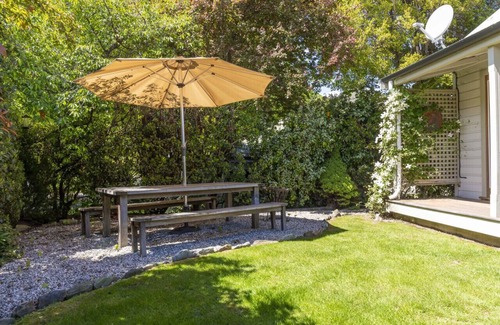 Arrowtown Apartment | Stags Head Cottage - Home in the heart of Arrowtown