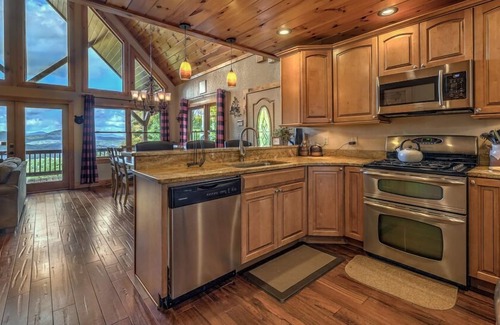 Morganton Cabin | Stairway to Heaven- Pet Friendly | Pastoral Views | Outdoor Fire Pit