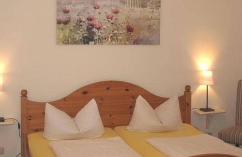 Bad Duerkheim Bed & Breakfast | Standard Double Room - Wein- & Gästehaus Karst