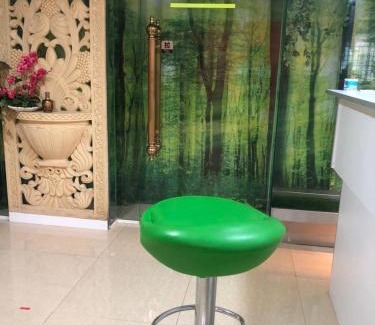 Ladang Padang Cicar House | Standard Queen Room with Shared Bathroom MyPOCKETT