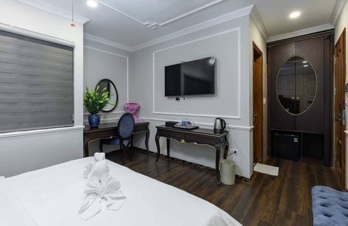 Tu Liem Hotel | Standard Room - Hoang Gia Hotel