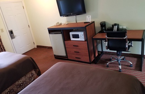 Buzzards Bay Hotel | Standard Room Two Double Beds