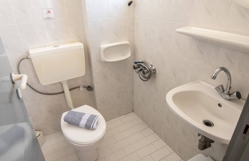 Kato Stalos Hotel | Standard sea view room at Girogiali