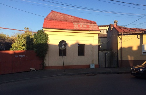 Bucharest Villa | STANDARD TWIN DOUBLE ROOM WITH PRIVATE BATHROOM - ROOM NR 3