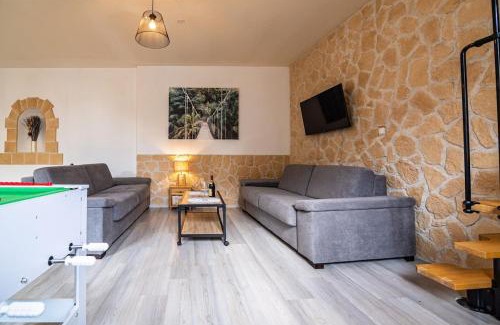 Saint-Paul-Trois-Chateaux Apartment | Standing apartment with terrace for 6 people - LE MAZAGRAN - appartement 2