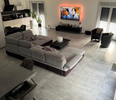 Wittelsheim Apartment | Standing wittel
