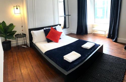 Kirkdale House | Stanley House - Air Host & Stay - 4 Bedroom