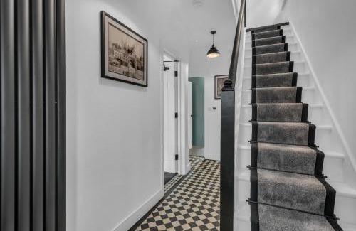 Peterborough House | Stanley Park House Peterborough