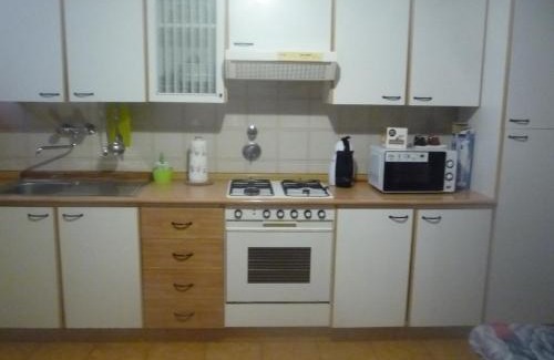 Oltretorrente Apartment | Stanza in appartamento condiviso nel centro storico di Parma