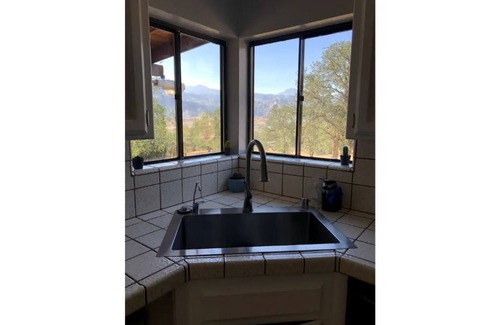 Lake Isabella Cabin | Star Gazing 3-Bedroom Cabin