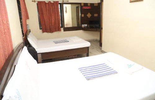 Thousand Lights Cabin | Star Residency