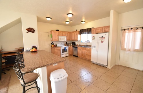 Kanab House | Star's Place near 3 Nat'l Parks - Family and Pet friendly