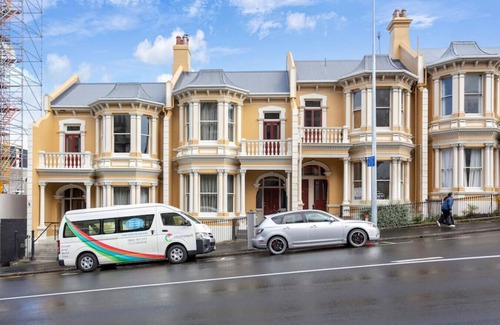 Dunedin City Centre Apartment | Star Struck on Stuart- Luxury 1 bedroom Apartment