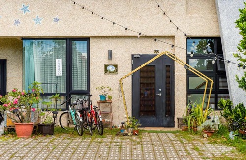Guanshan House | Star & Sun B&B