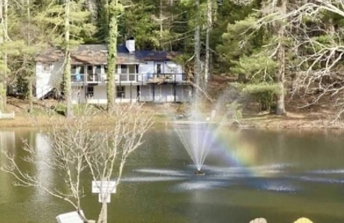 Flat Rock Condo | Stardust and Moonlight : Lakefront Condo