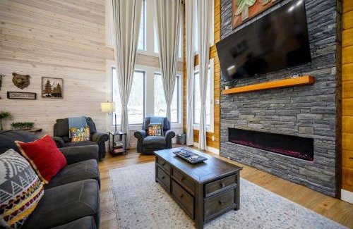 Broken Bow House | Stardust Hollow-families-pool table-outdoor luxury