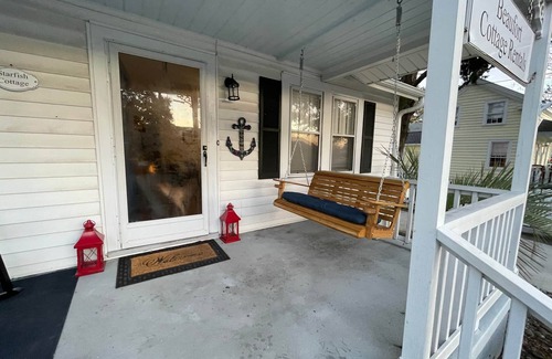 Morehead City House | Starfish DOG-FRiENDLY in the Historic District