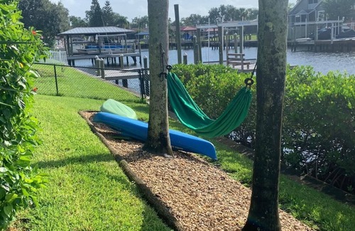 Apollo Beach House | Starfish Paradise- A Family Vacation Home