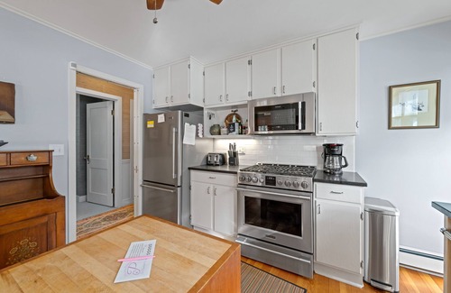 Baileys Harbor House | Starflower Cottage- Vintage Charm on the Lake