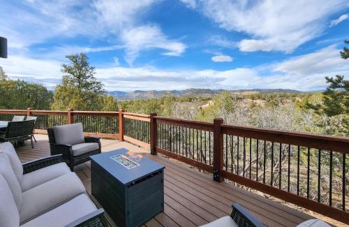 Orderville House | Stargazer: Air Hockey, Foosball and Hot Tub Near Zion