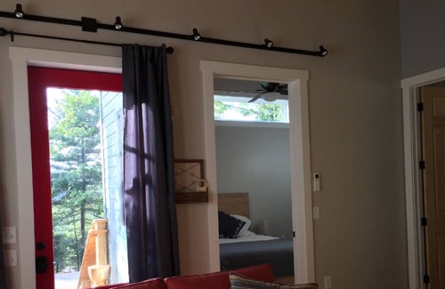 Weaverville Cabin | Stargazer at Farmside Village - No Pet Fees