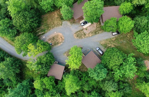 Weaverville Cabin | Stargazer at Farmside Village - No Pet Fees