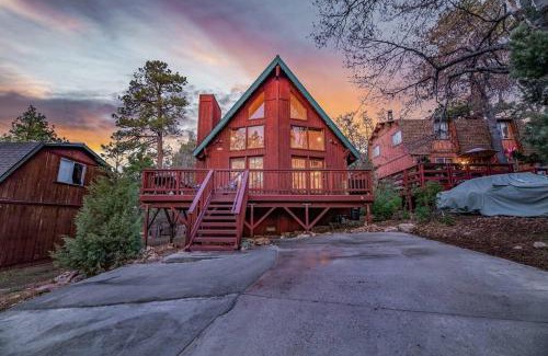 Sugarloaf Ski Chalet | STARGAZER-Your Luxurious Cozy Affordable Getaway