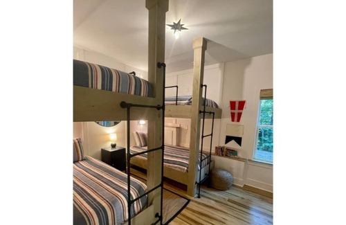 Gumlog House | Starlight Cottage at Lake Hartwell