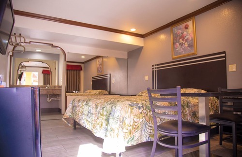 Mid City Hotel | Starlight Inn La Brea
