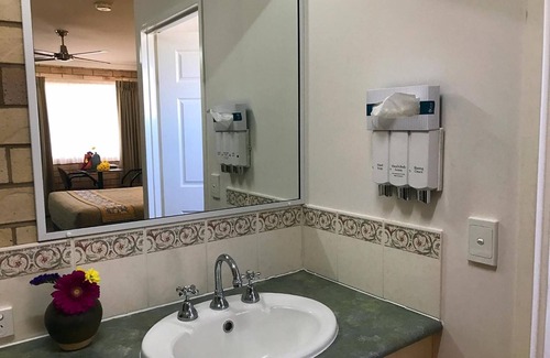 Roma Hotel | Starlight Motor Inn