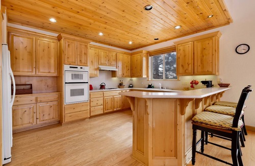 Castle Glen Estates Cabin | Starlight Vistas Log Cabin Lakeview Retreat
