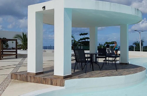 Cozumel House | Starlink Internet. Sleeps 4 on Stingray Beach