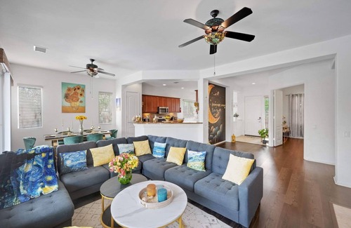 Desert Hot Springs House | “Starry Night Escape” House with Saltwater pool, jacuzzi, pool, PS4, tennis.