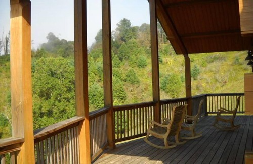 Vilas Cabin | Starry Nights Lodge, Beautiful Views, Hot Tub, Firepit, 15 mins from Boone