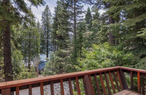 Tahoe Sierra Estates House | Starry Skies on the West Shore, Private Beach, Fireplace, Pet Friendly, Close to Ski Resorts