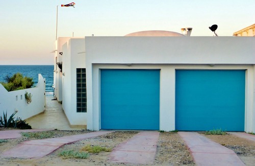 Las Conchas House | Starship Beach House With Panoramic Oceanfront Views On An Endless Beach