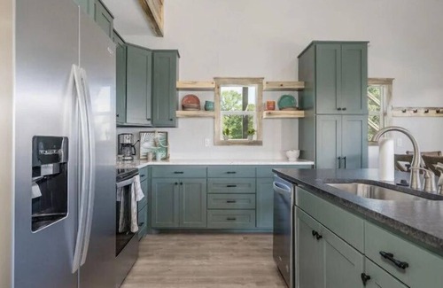 Glenwood House | Start your new “Family Tradition” at the Caddo River