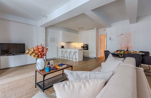 Postel Apartment | Stassart II - Two Bedroom Apartment, Sleeps 4