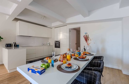 Postel Apartment | Stassart V - Two Bedroom Apartment, Sleeps 4