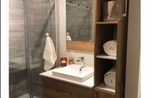 Downtown Montreal Apartment | State-of-the-art 1-bedroom apartment open patio!