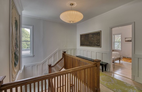 Southold House | STATELY, PEACEFUL & TASTEFUL WITH SPARKLING POOL